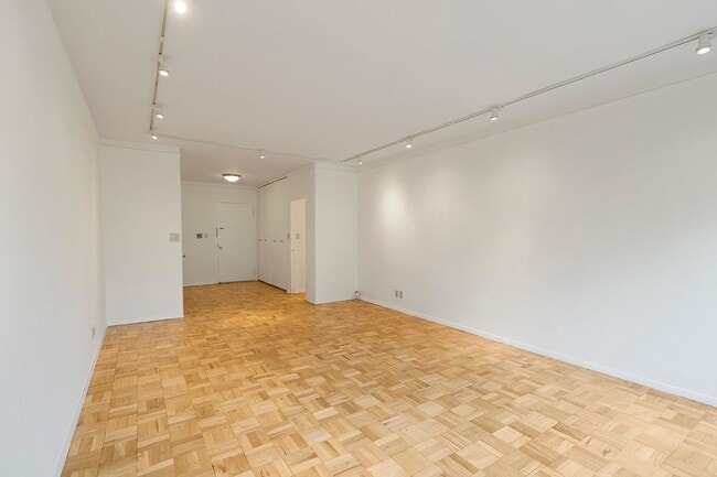 Photo - 900 Park Ave Unit 15-B