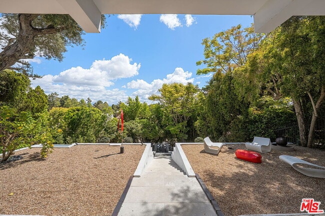 Photo - 1323 Club View Dr