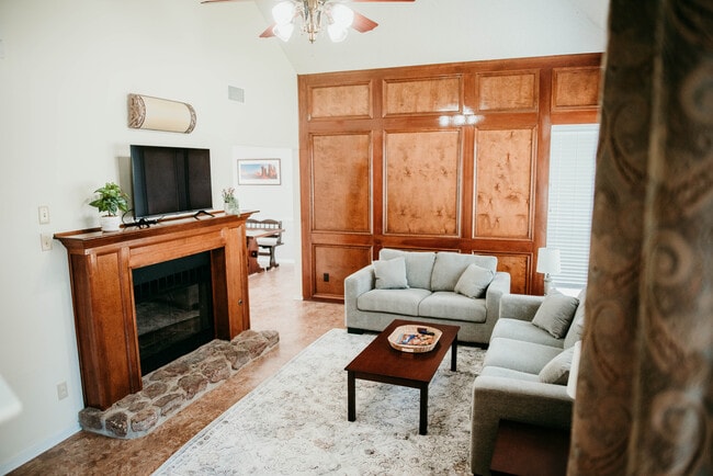 Photo - 101 Bearskin Dr