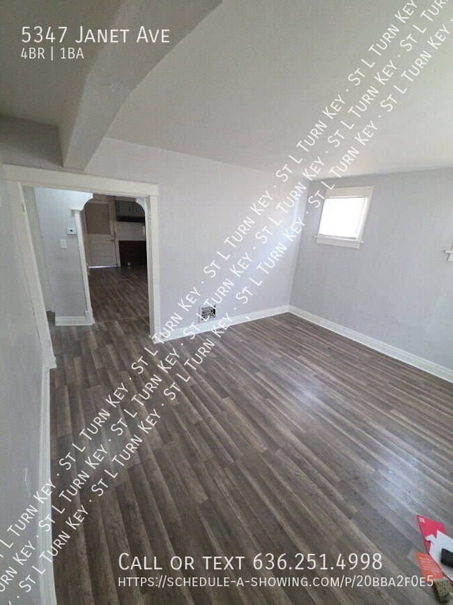 Photo - 5347 Janet Ave