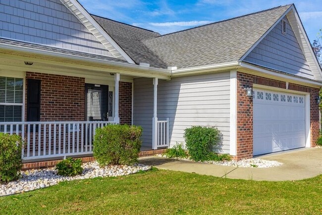 Photo - 389 Livingston Dr