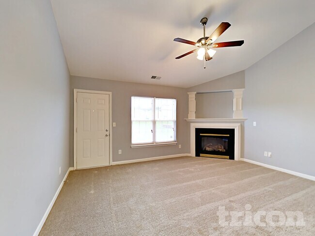 Photo - 10207 Green Hedge Ave