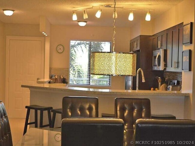 Photo - 2240 N Cypress Bend Dr Unit 202