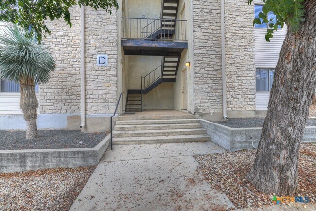 Photo - 1013 Chestnut St Unit D