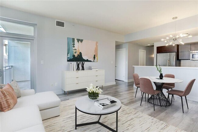 Photo - 603 Davis St Unit 907