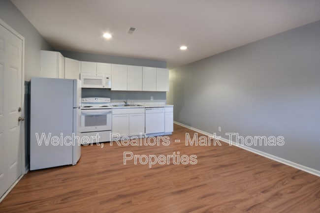 Photo - 304 E Piedmont Ave Unidad A