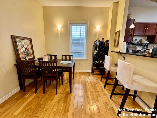 Photo - 22 Elmore St Unit 2