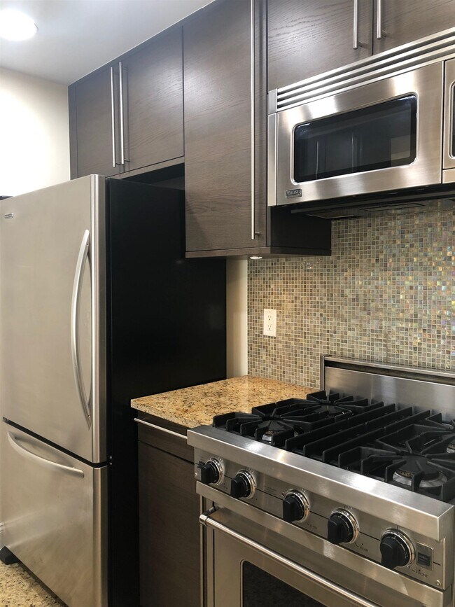 Photo - 10 Regent St Unit #516