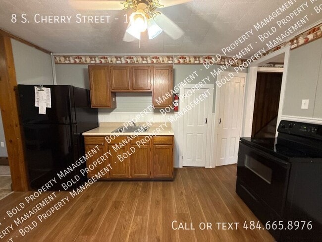 Photo - 8 S Cherry St Unit 1