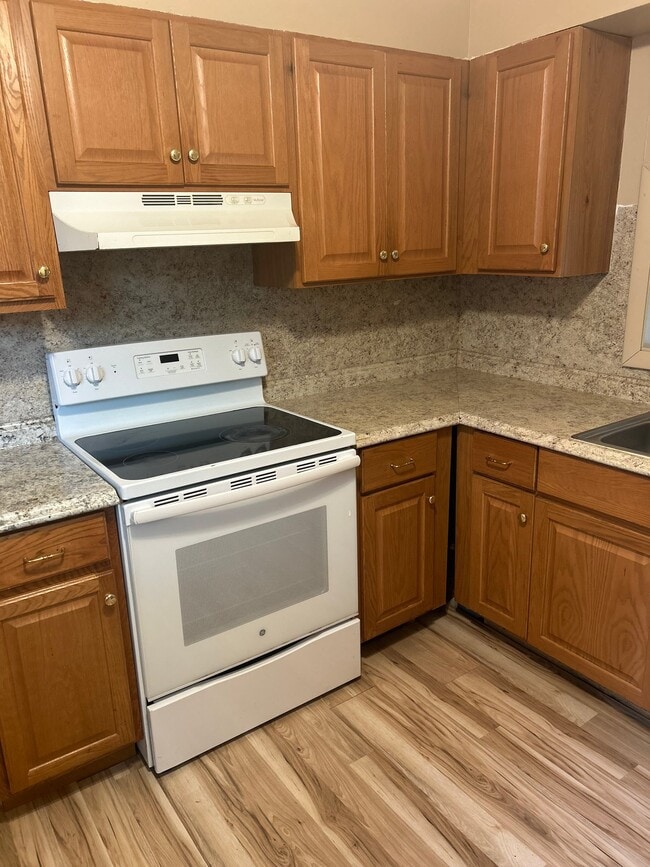 Building Photo - 609 Woodtick Rd Unit A