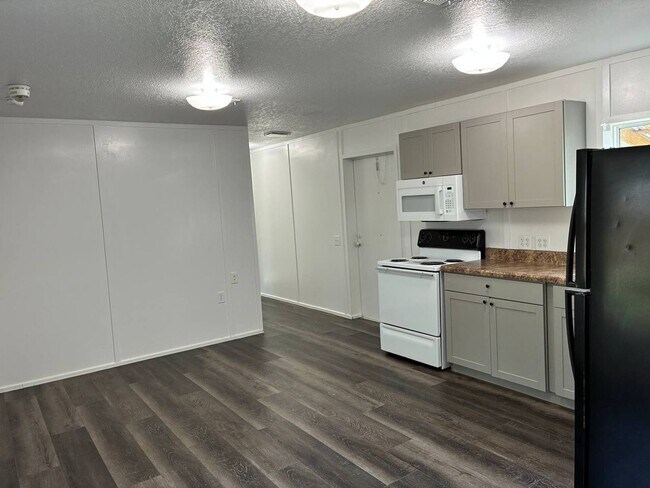 Photo - 1416 Robin St Unit 1
