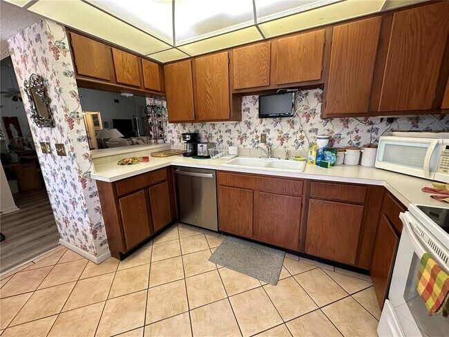 Photo - 1647 Brookhouse Ct Unit 246