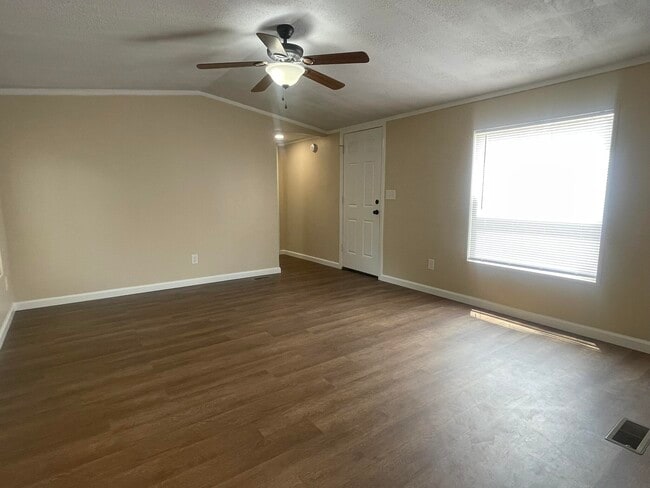 Photo - 5307 Shoffner Blvd