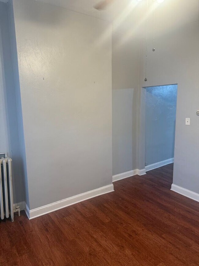 Photo - Recently Updated 2 Bedroom Unit In The Southside.  Available Immediately.
