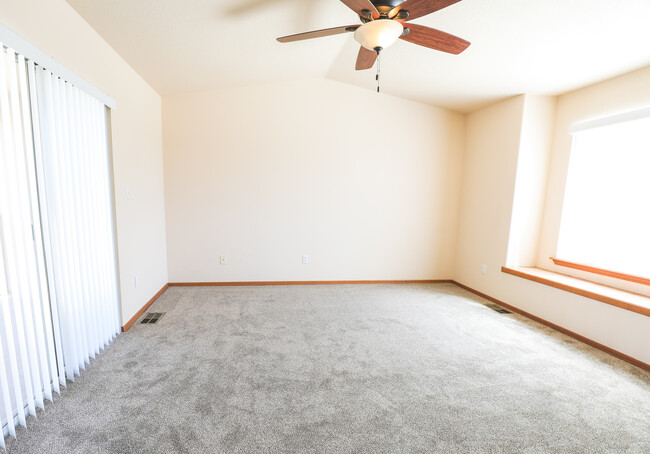 Photo - 2353 Saturn Cir Townhome