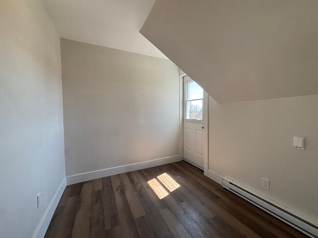 Photo - Apartment for Rent Unit 1