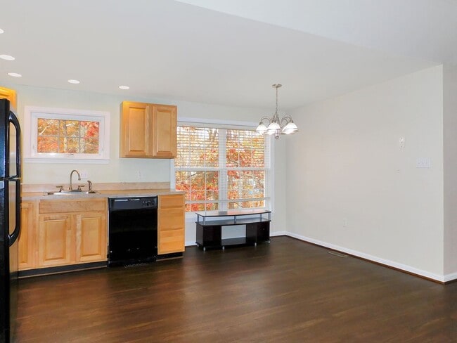 Photo - 37006 W Lakeland Dr