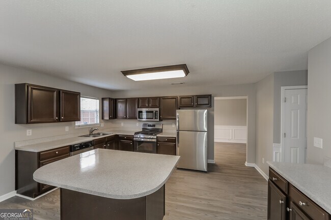 Photo - 4634 Derby Loop