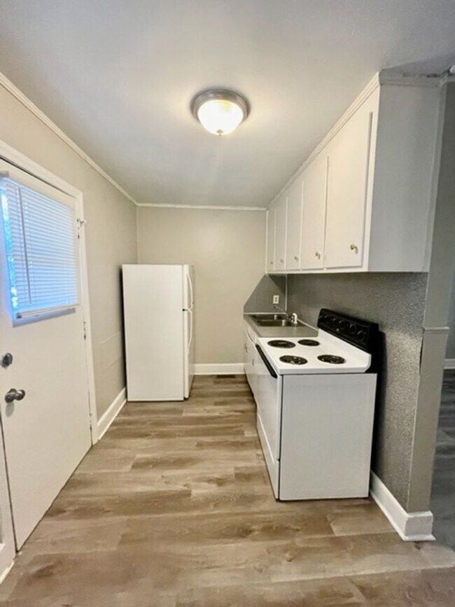 Photo - 4503-A Lochleven St Unit A