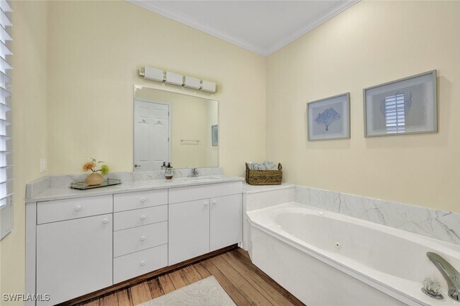 Photo - 255 2nd Ave N