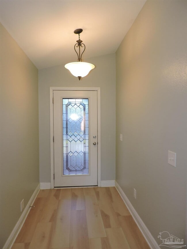 Photo - 644 Edith Ln