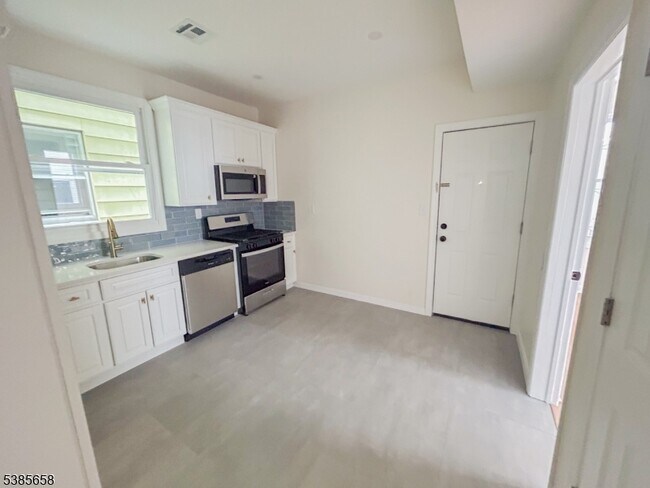 Photo - 261 22nd St Unidad 3