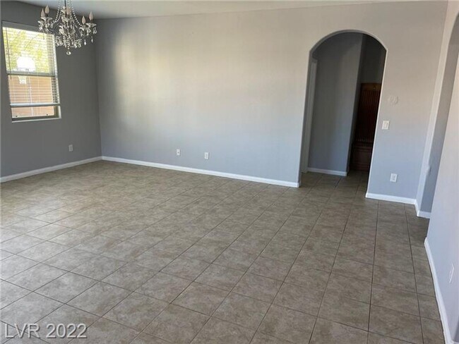Photo - BEAUTIFUL 5 BEDROOM HOME IN RHODES RANCH GOLF COURSE GUARD GATED COMMUNITY!!!
