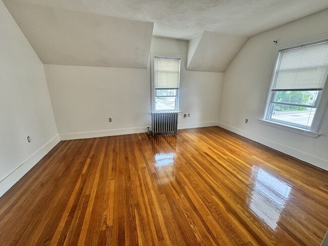 Photo - 114 Intervale St
