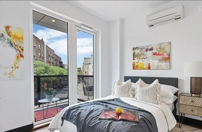 Building Photo - 290 Union Ave