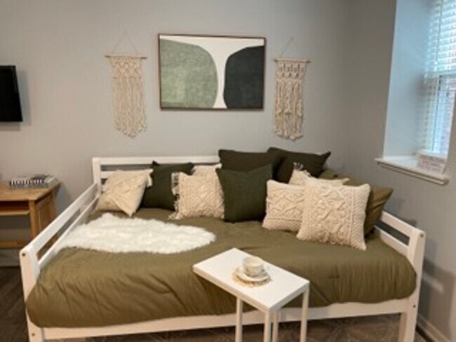 Photo - Brand new Luxury studio 2 blocks to the lake Unit 114