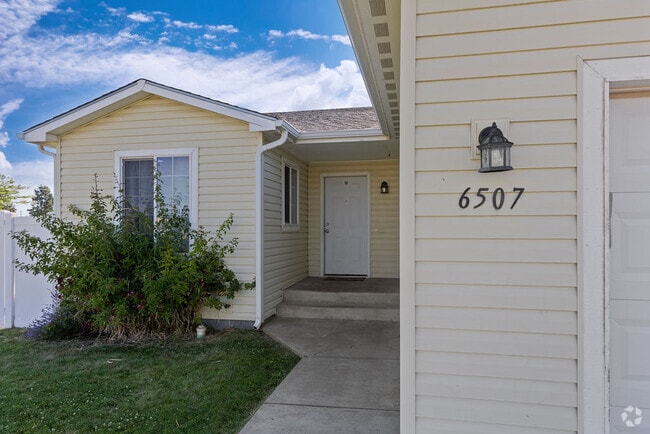 Building Photo - 6507 Chumani Rd Rental