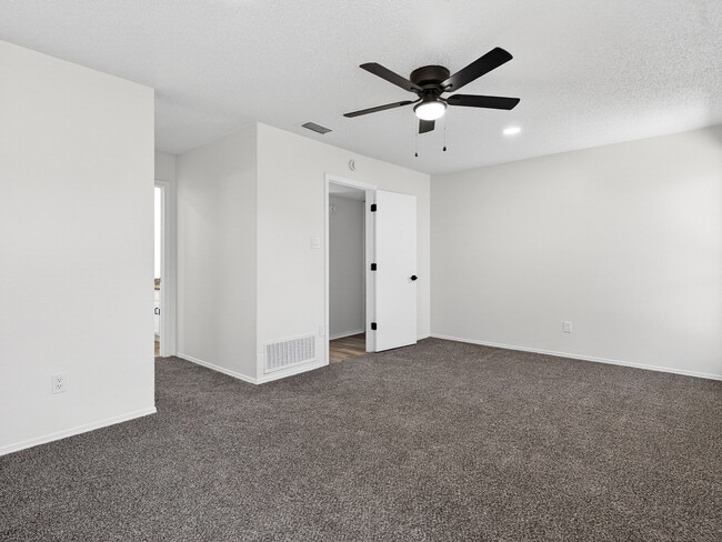 Photo - 3808 Glover Dr