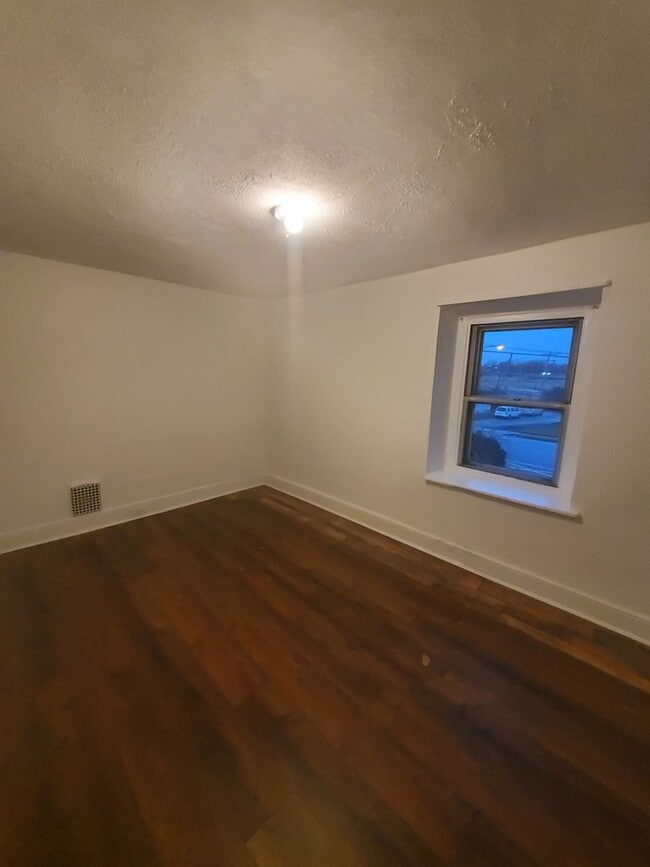 Photo - 4 Bedroom PHA