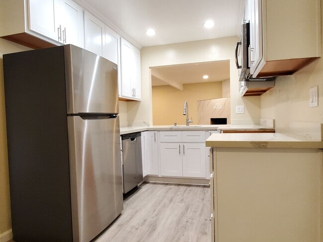 Photo - 156 Lonetree Ct