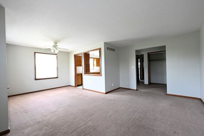 Photo - 425 W Cook Rd Unit 1