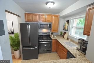 Photo - 116 Lee Ave Unit 110