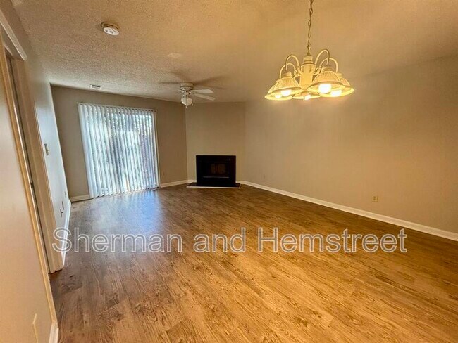 Photo - 104 Commons Dr Unit 104