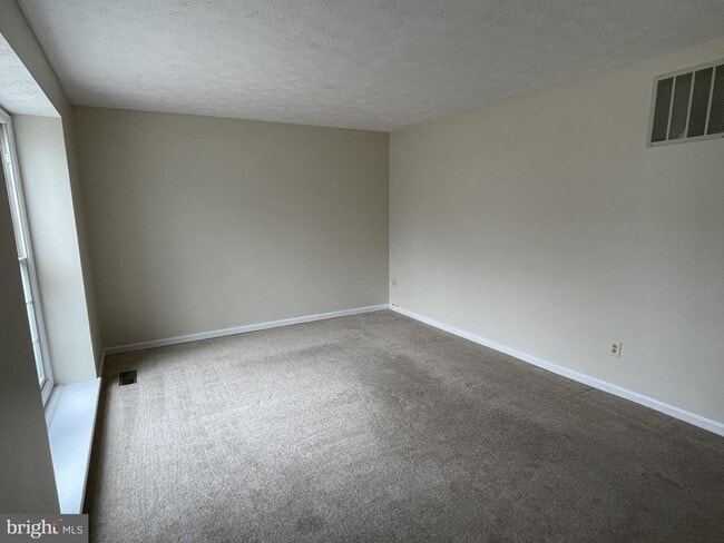 Photo - 2134 Commissary Cir