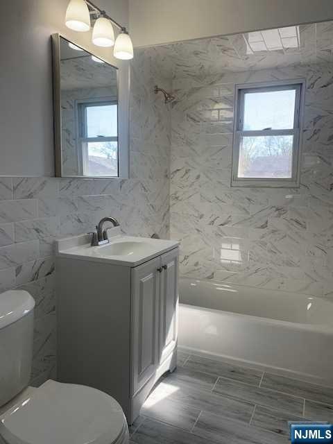 Photo - 431 Grand St Unit 8