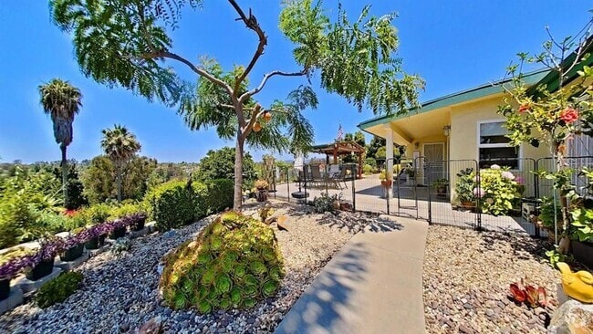Building Photo - 1150 Marine View Dr Rental