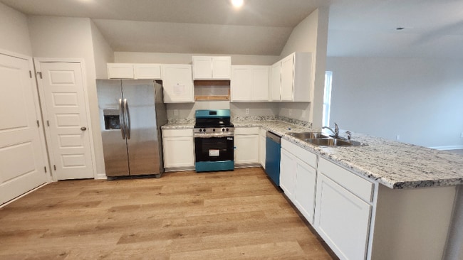 Photo - 4011 McKenzie Dr SW