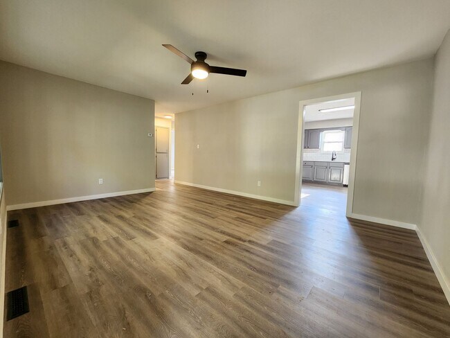 Photo - Spacious 4-Bedroom, 2.5-Bathroom Home AVAI...