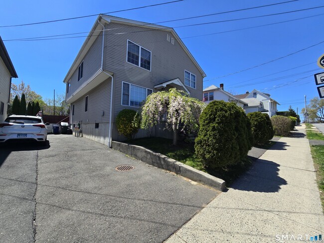 Photo - 148 Granfield Ave