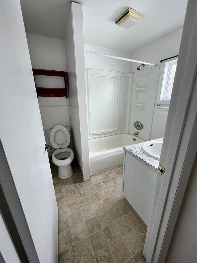 Photo - 4404 Forrest Rd Unit 2