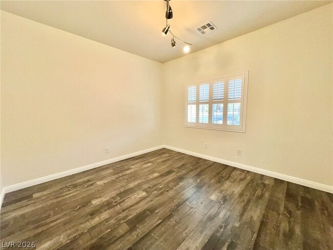 Photo - 5014 Tunnel Falls Dr