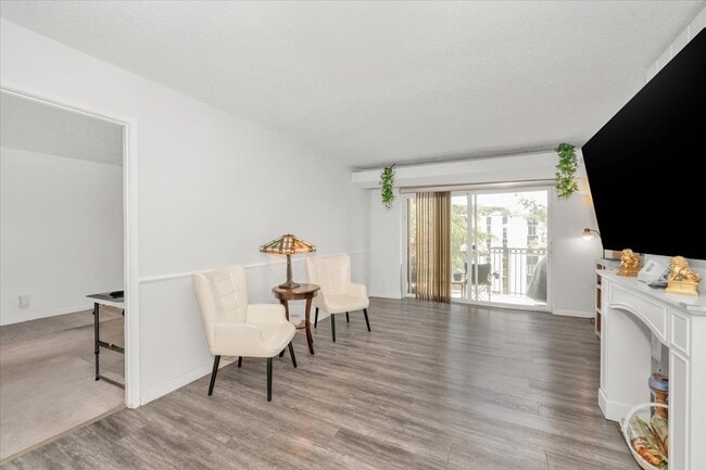 Photo - 60 S Van Dorn St Unit EOS TWENTY-ONE