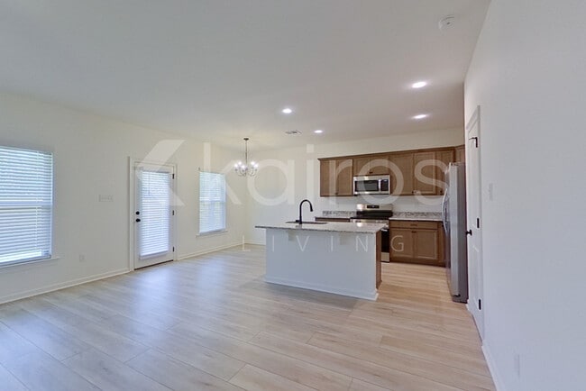 Photo - 300 Carencro St