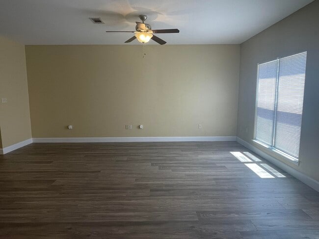 Photo - 513 Arbor Lake Dr