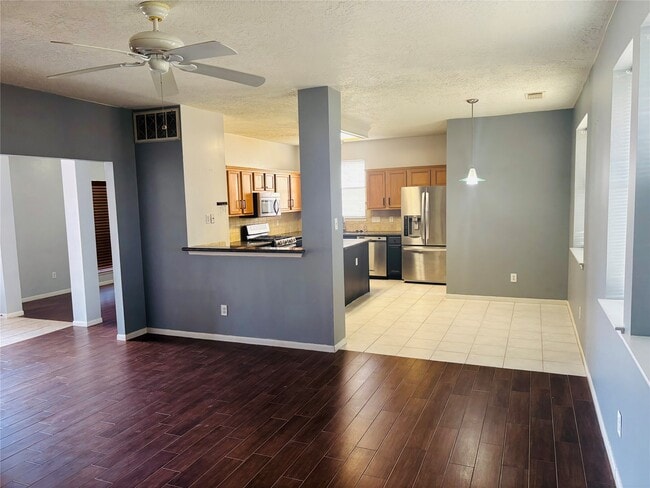 Photo - 4019 Mission Valley Dr