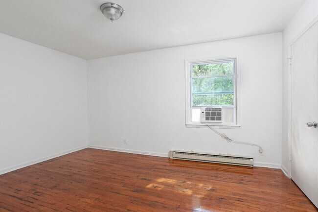 Photo - 1110 Lowry Ave Unit 1110 Lowry Ave A